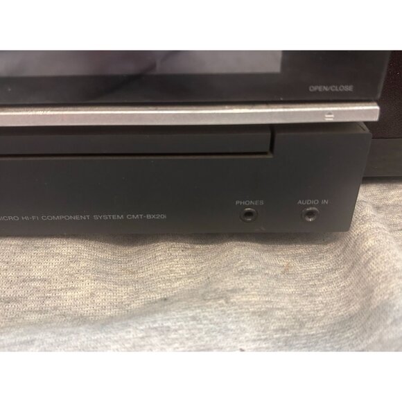 Sony CMT-BX20i Micro Hi-Fi Shelf System CD Player Radio iPod Dock Speakers - Picture 9 of 14